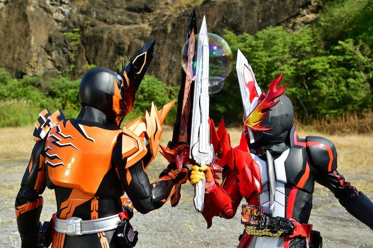 Kamen Rider Saber The Movie: The Phoenix Swordsman and the Book of Destruction