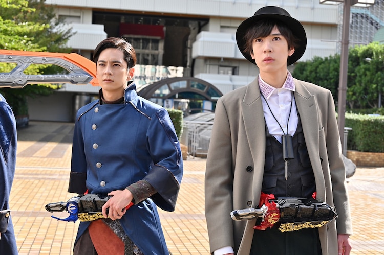 Kamen Rider Saber The Movie: The Phoenix Swordsman and the Book of Destruction