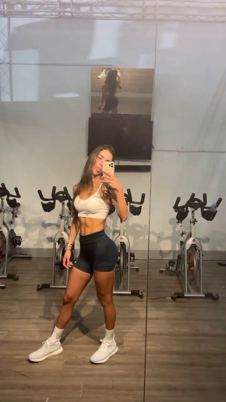 Picture of Anllela Sagra