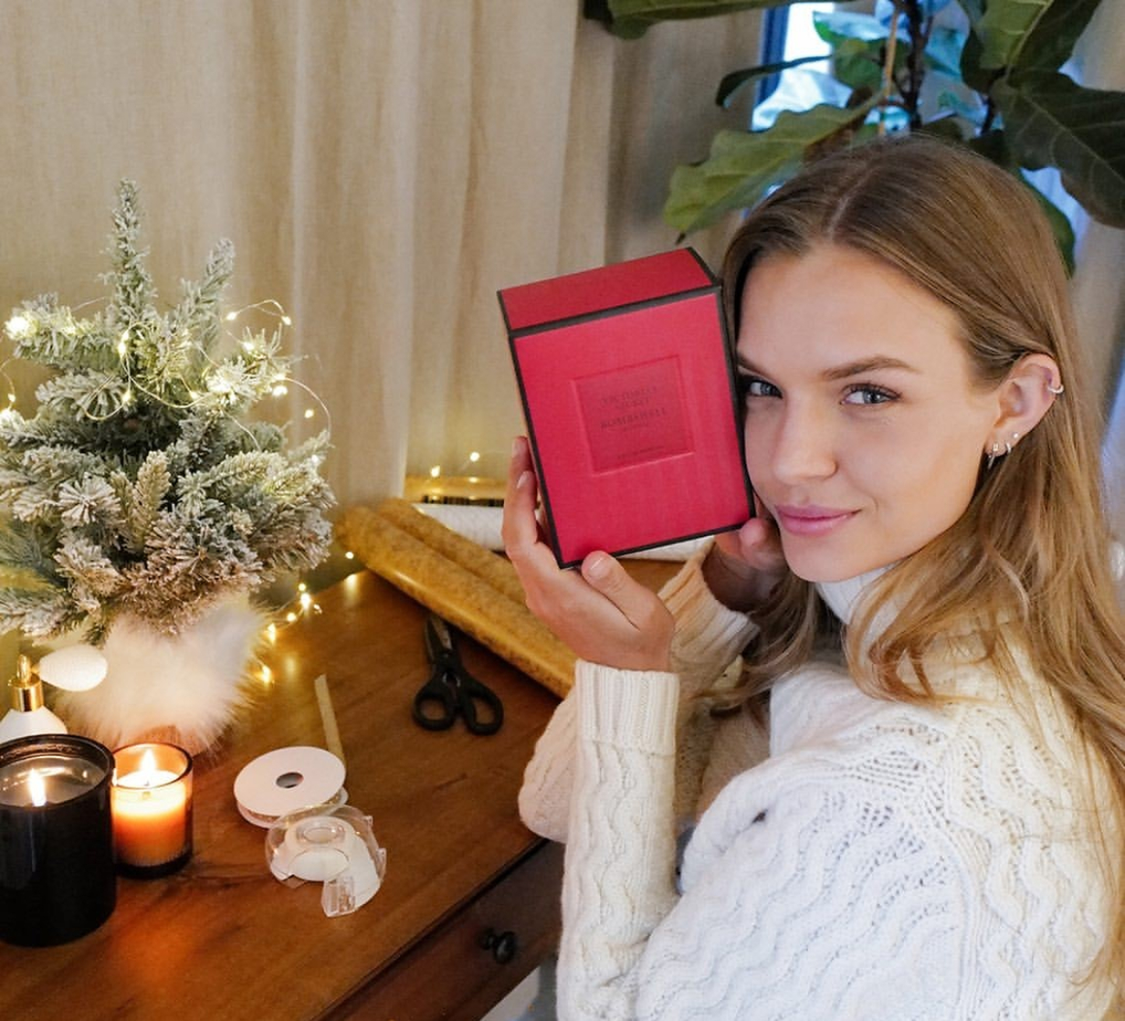Josephine Skriver Josephine Skriver