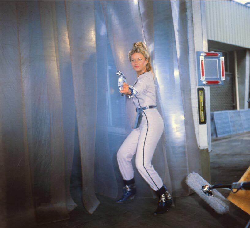 Glynis Barber