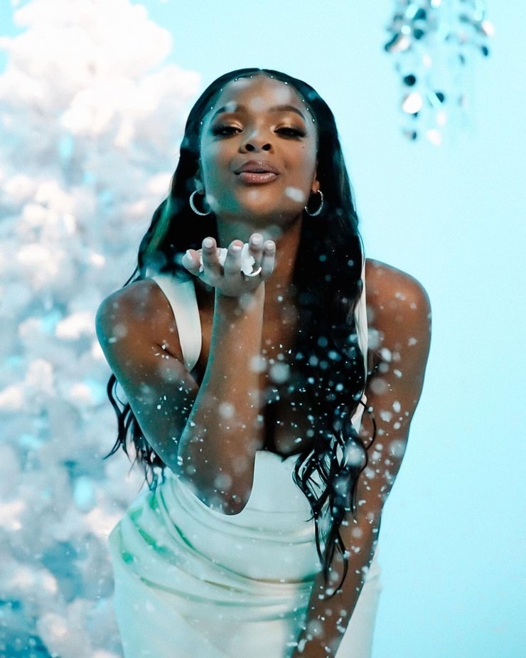 Ajiona Alexus gif hunt