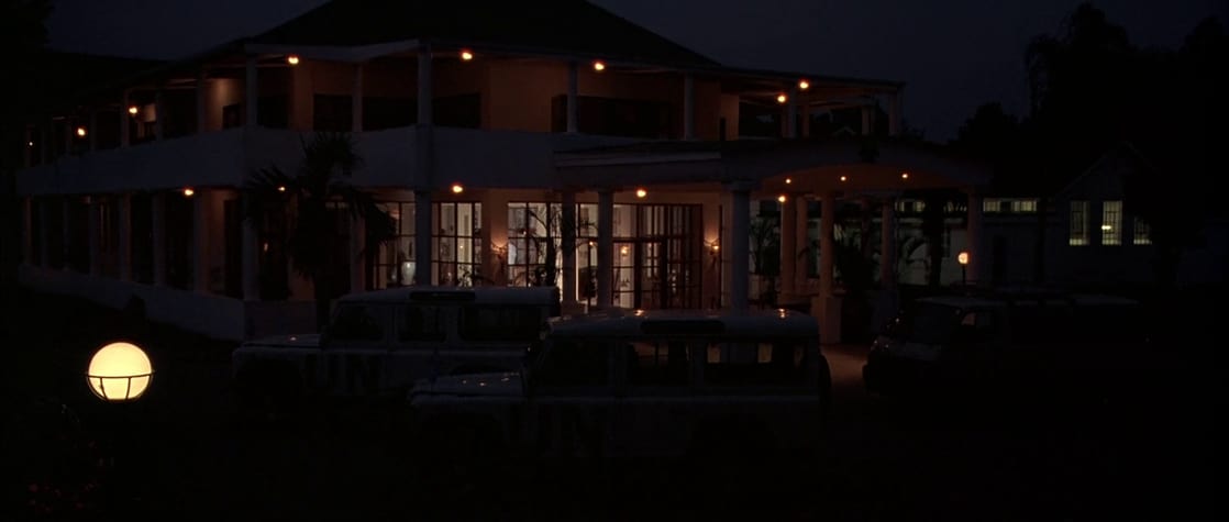 Hotel Rwanda (2004)