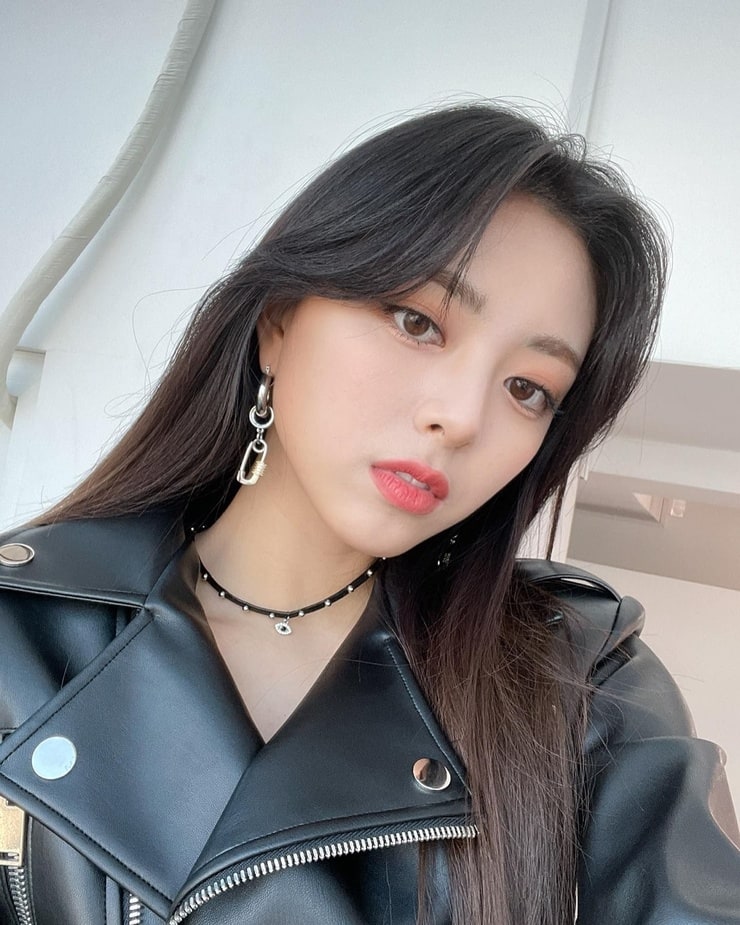 Picture of Yuna (ITZY)