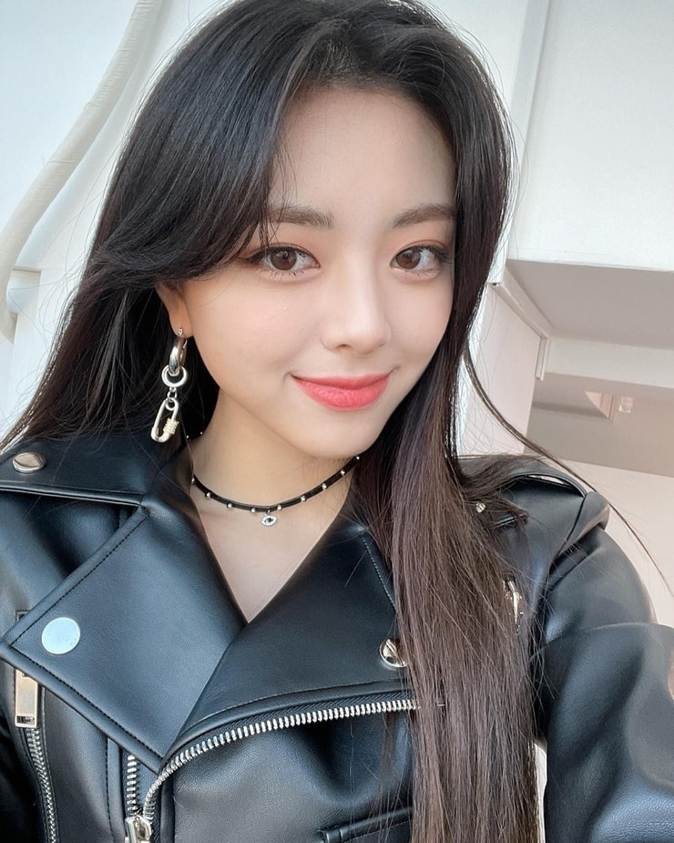 Picture Of Yuna (itzy)