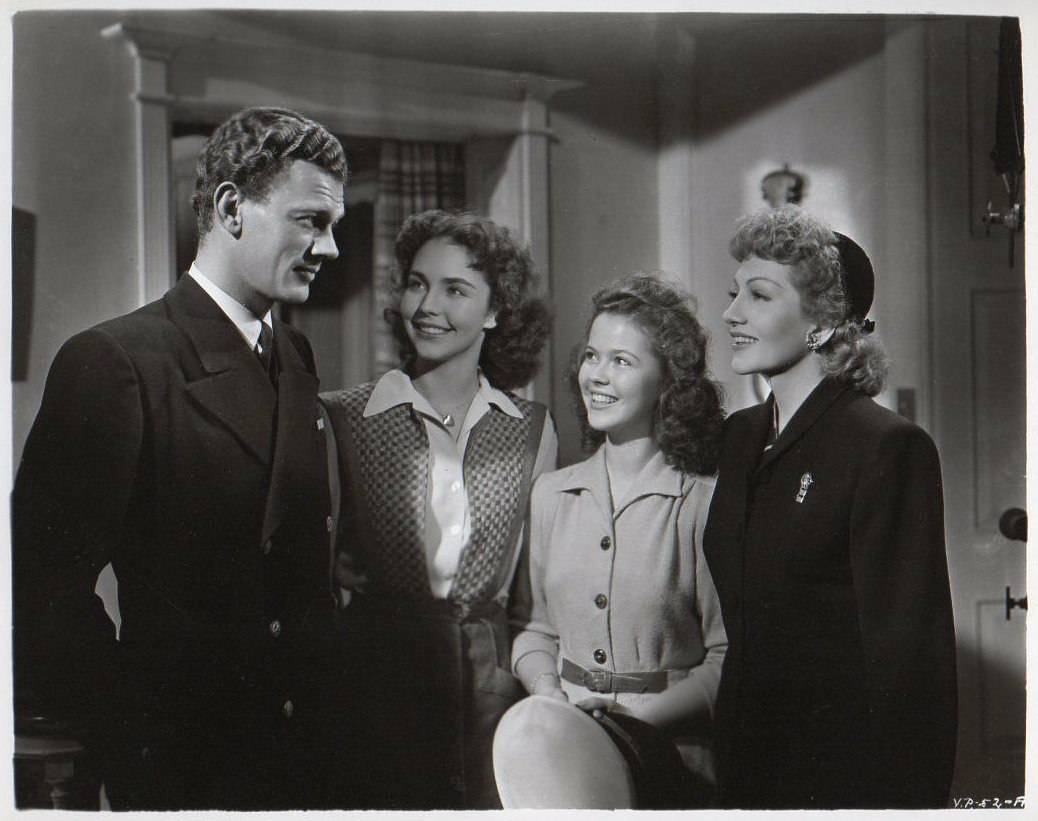 Since You Went Away (1944) Since You Went Away (1944)