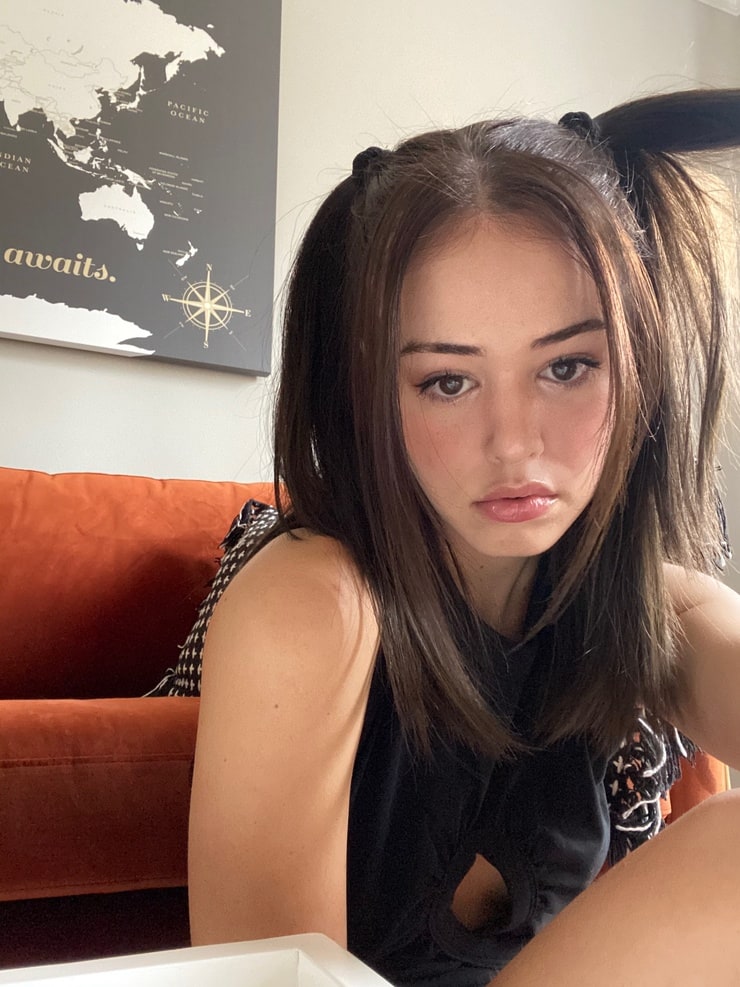 Picture Of Kaylee Bryant
