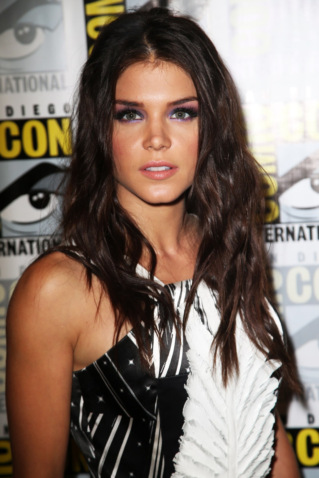 Picture of Marie Avgeropoulos