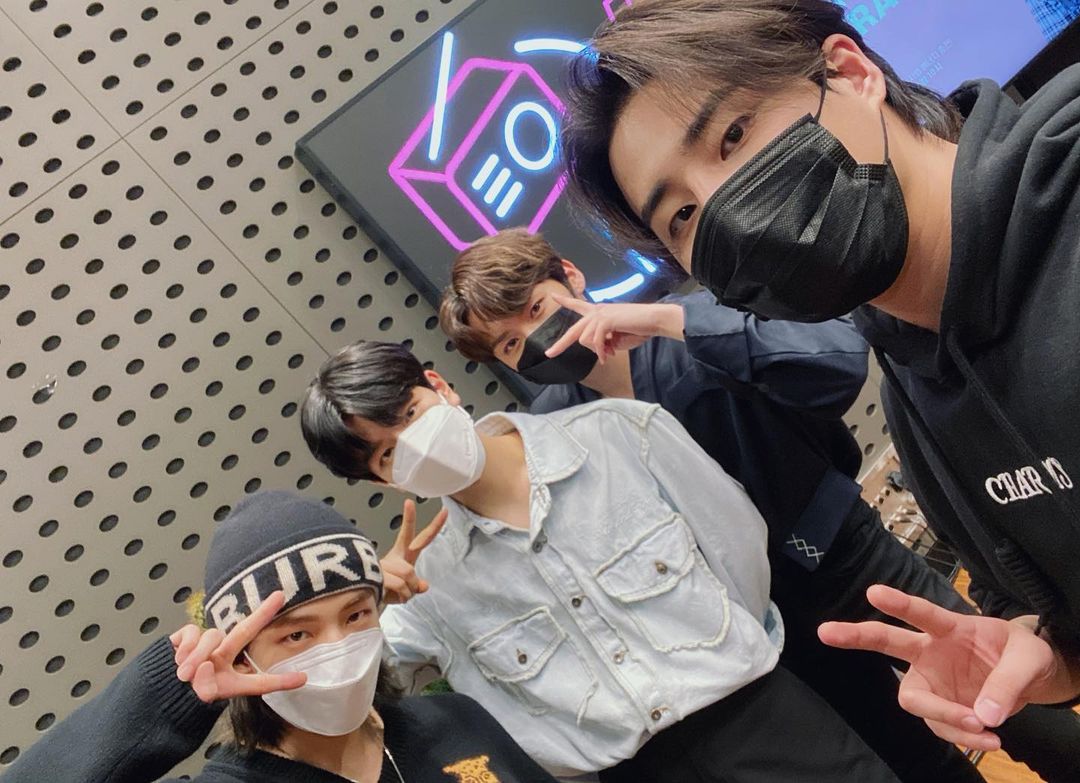 Stray Kids