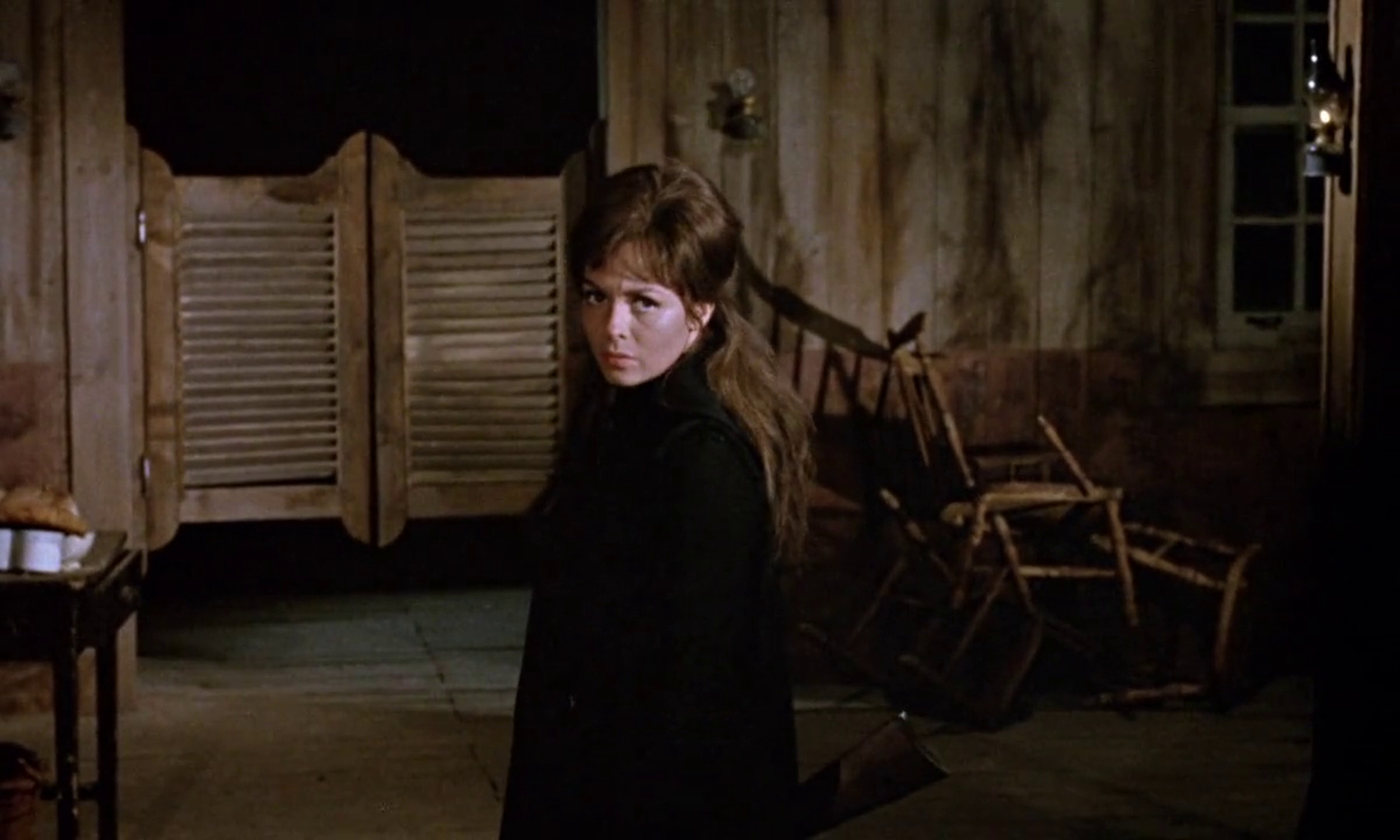 Cemetery Without Crosses (The Rope and the Colt) (1969)