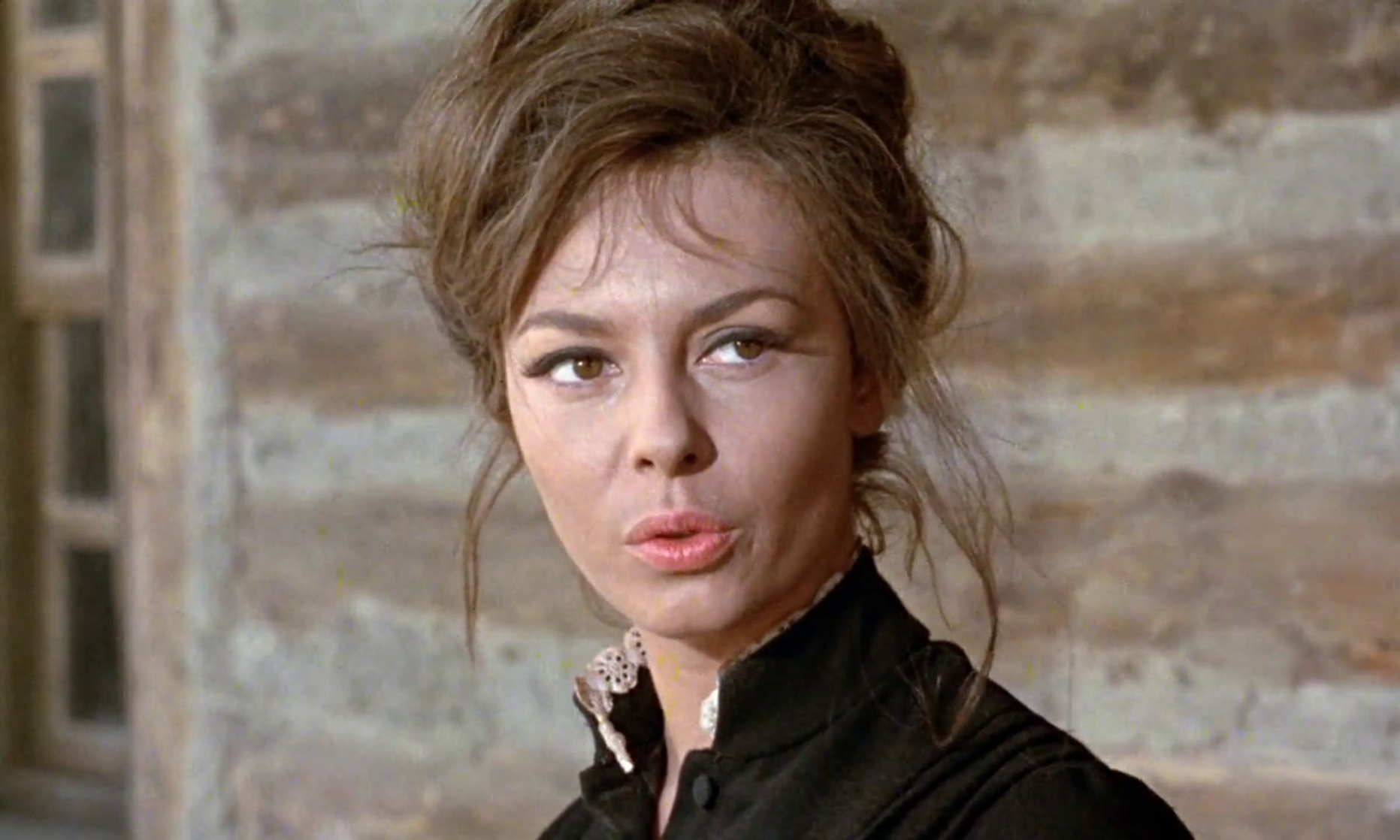 Cemetery Without Crosses (The Rope and the Colt) (1969)