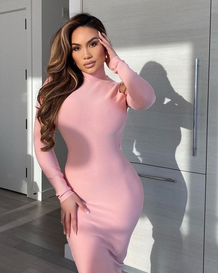 Picture Of Daphne Joy 6830