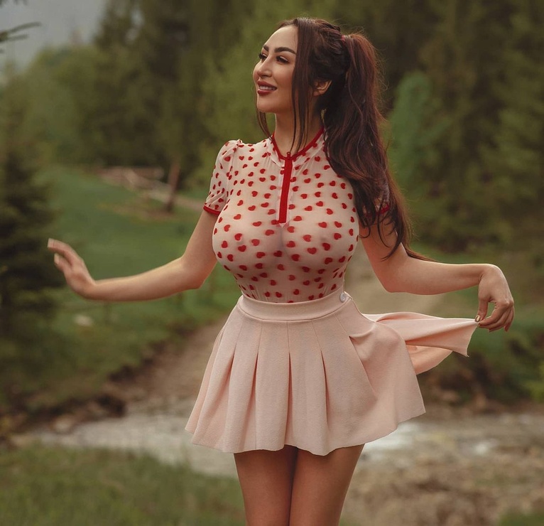 Louisa Khovanski Photo