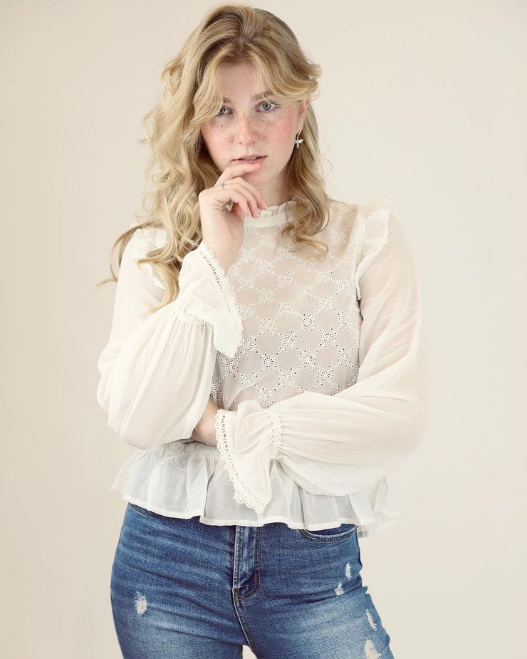 Annelie In 't Hout picture