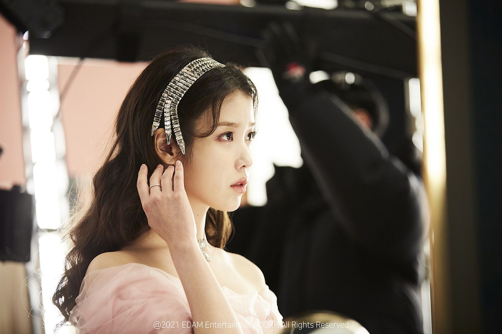 IU IU