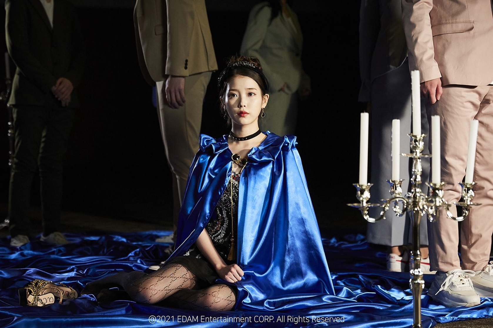 IU