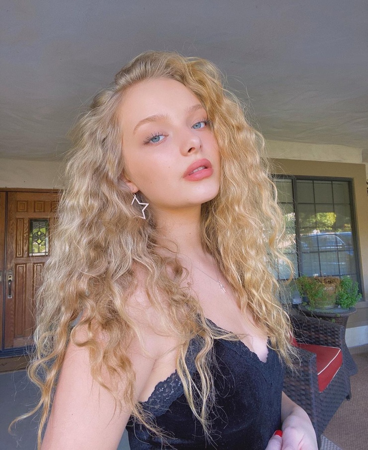 Picture of Amiah Miller