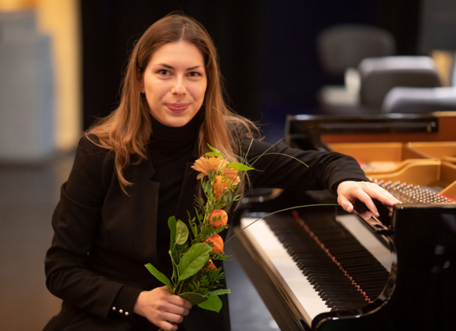 Anna Handler