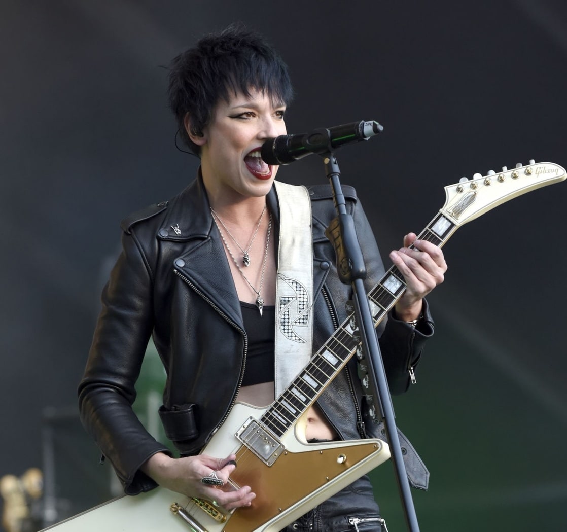 Picture of Lzzy Hale
