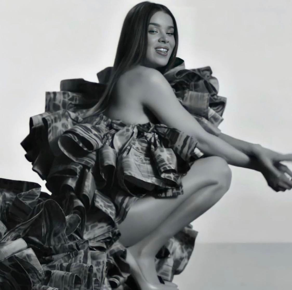 Hailee Steinfeld Hailee Steinfeld