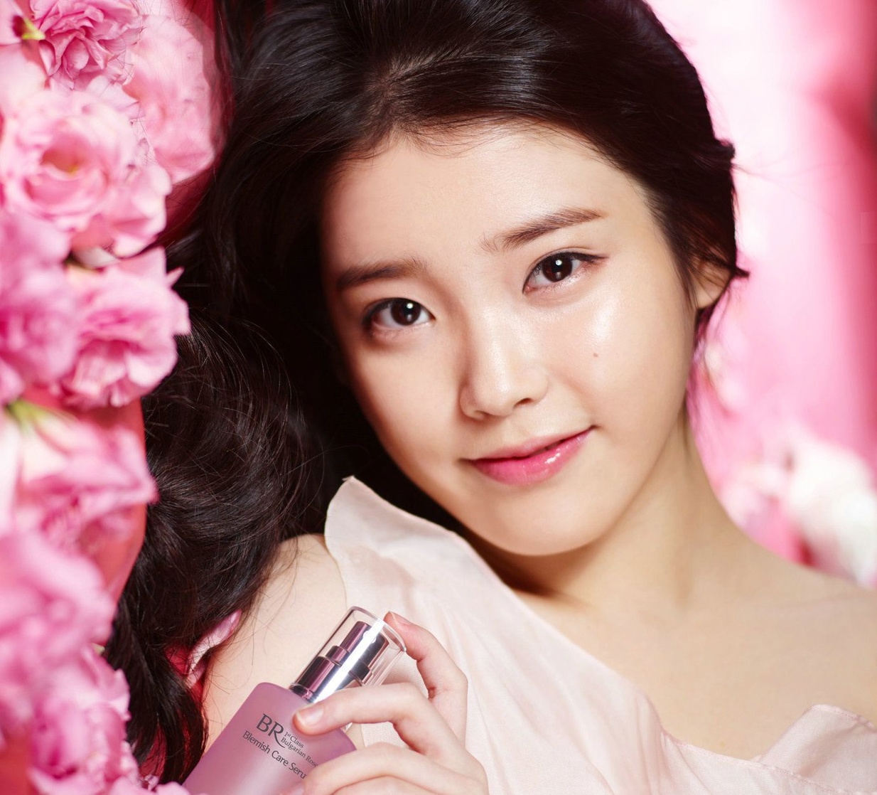 IU