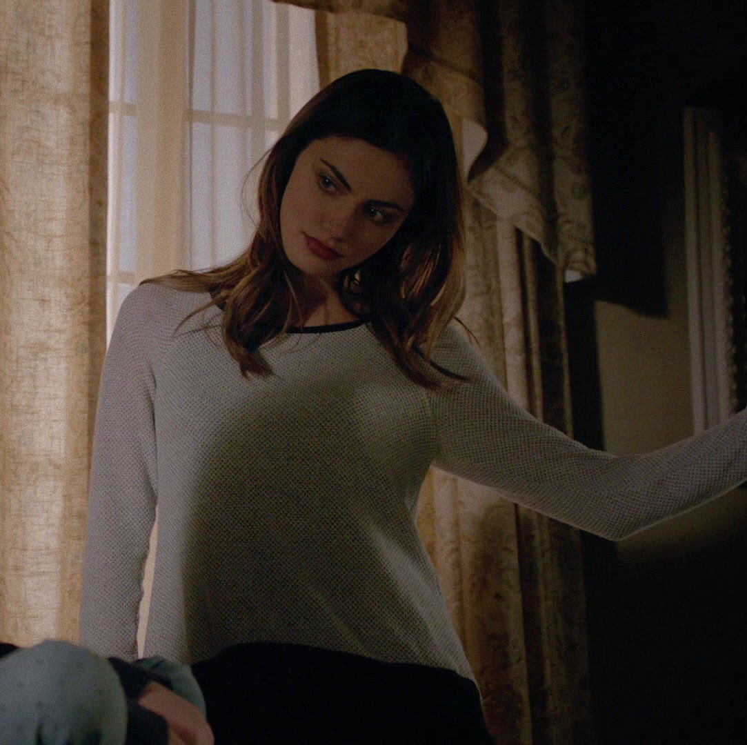 Phoebe Tonkin