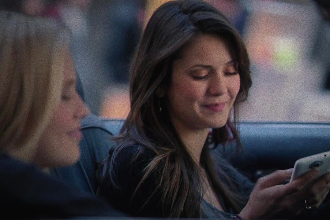 Nina Dobrev