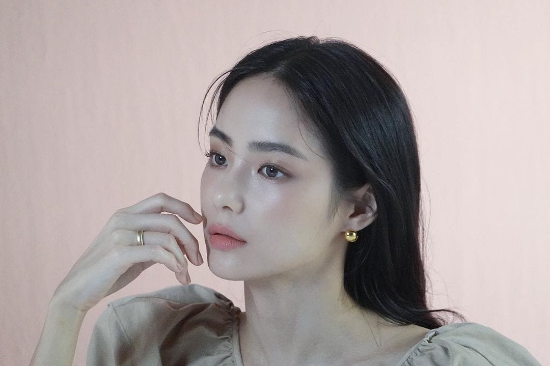 Suzu Hong Suzu Hong