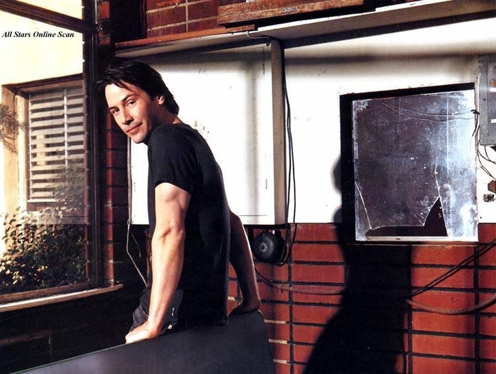Keanu Reeves image