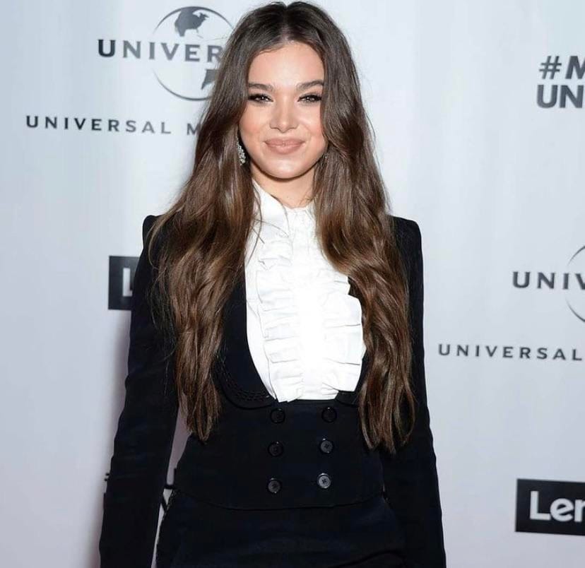 Hailee Steinfeld