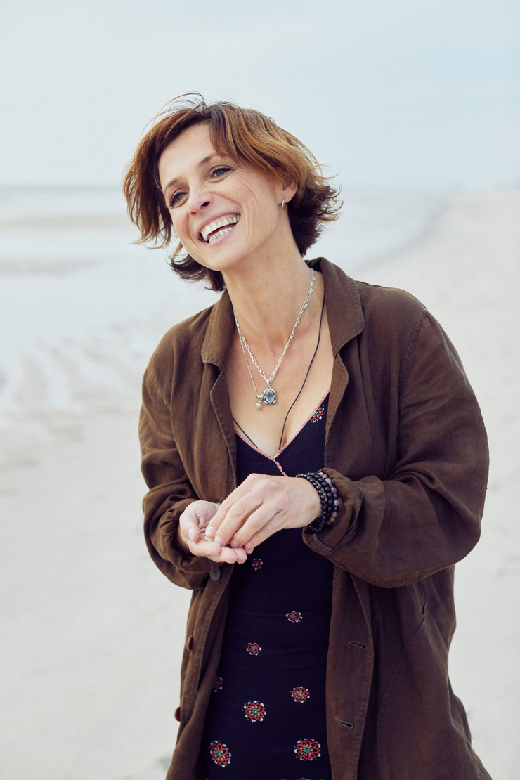 Julia Brendler Neue Frisur : Picture Of Julia Brendler