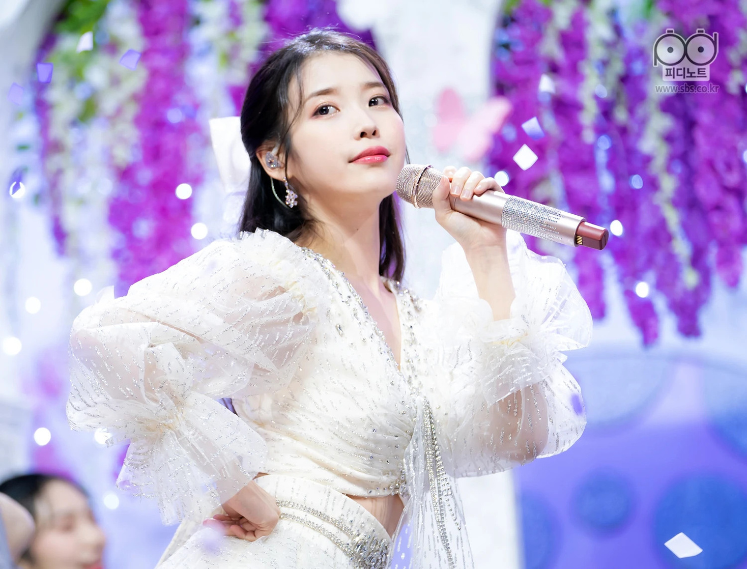 IU