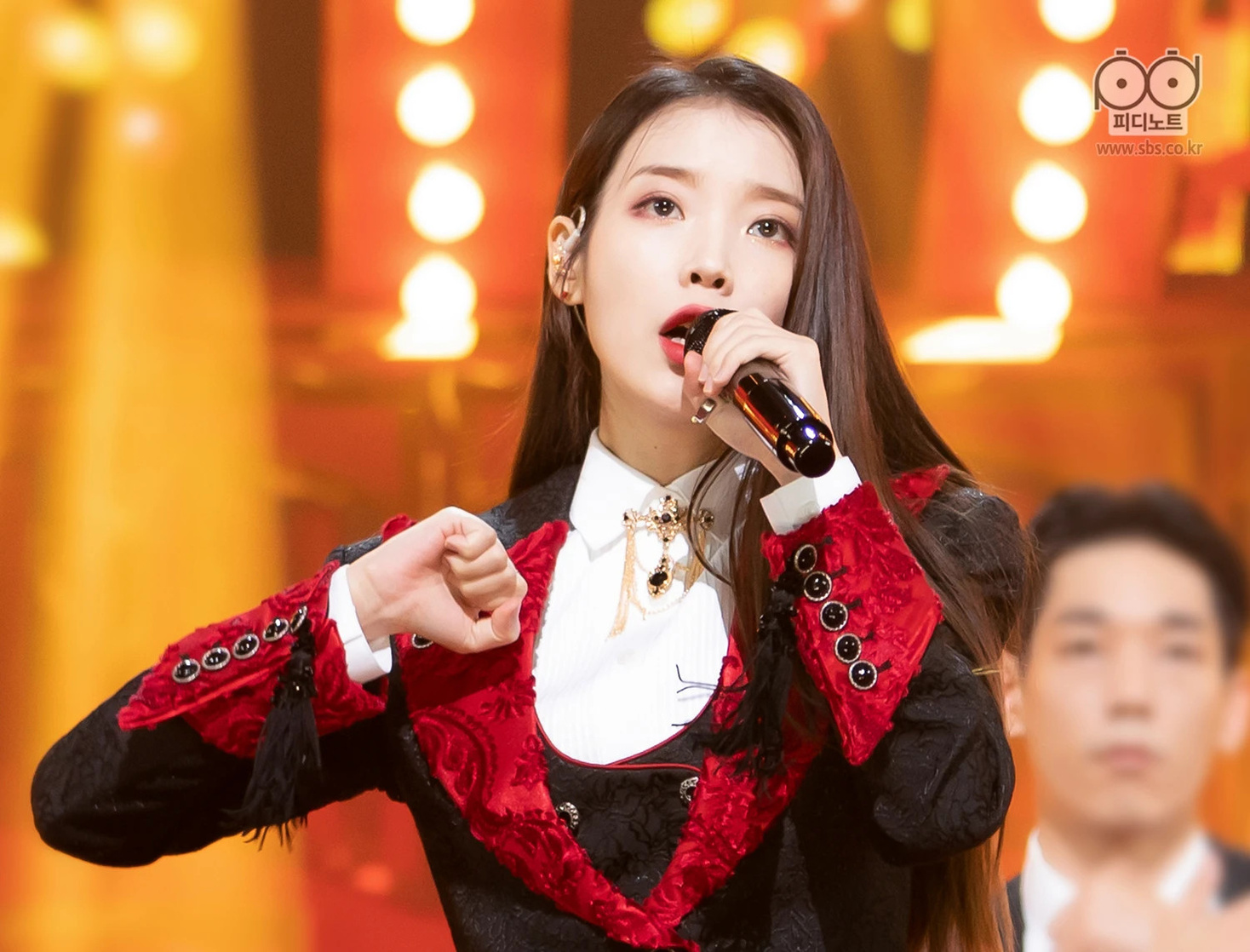 IU