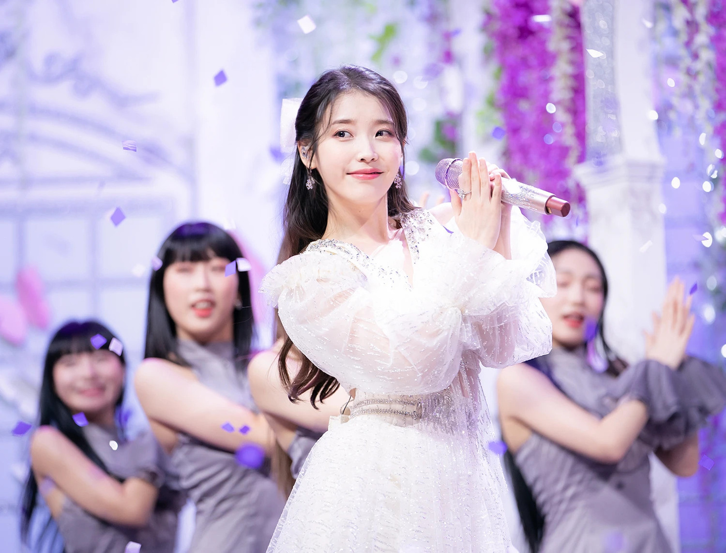 IU