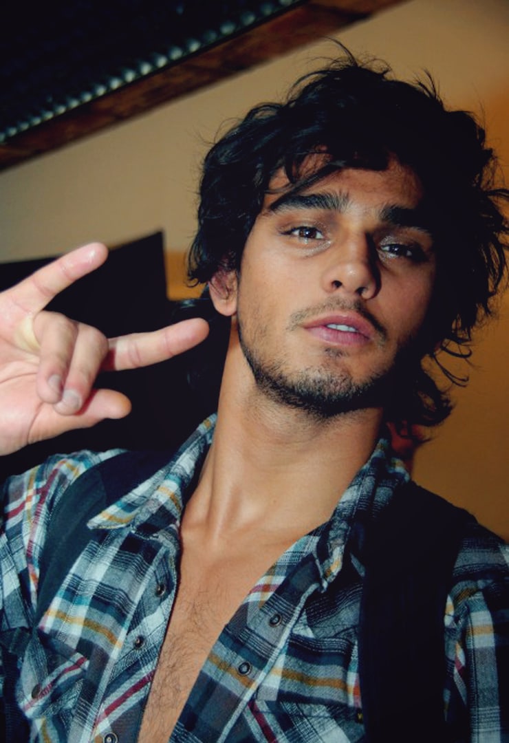 Picture Of Marlon Teixeira