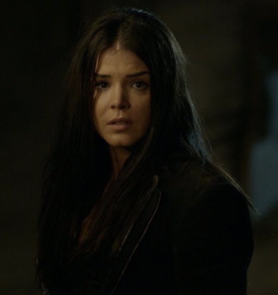 Picture of Marie Avgeropoulos