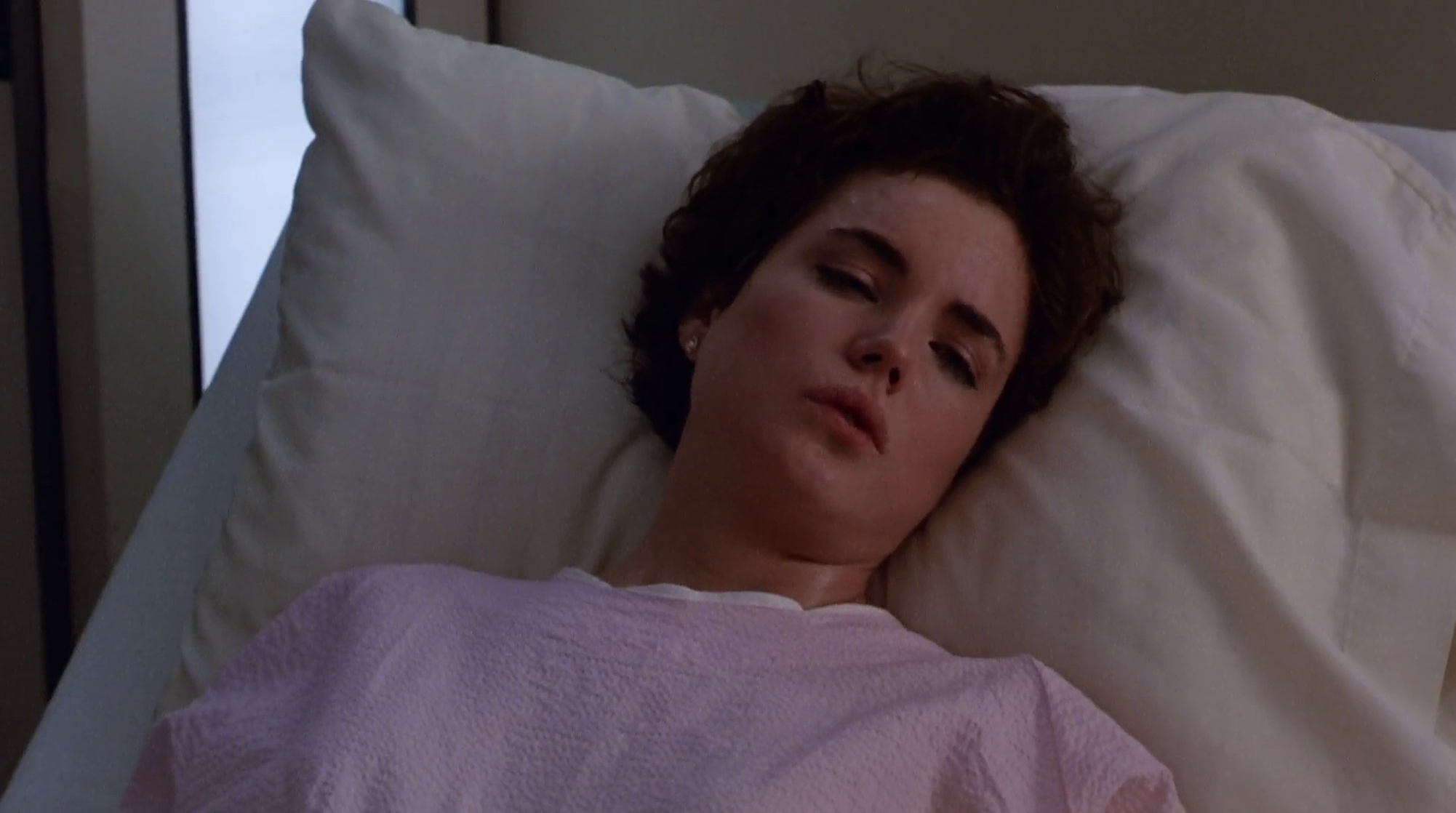 Elizabeth Mcgovern Shes Having A Baby Elizabeth mcgovern shes having a baby
