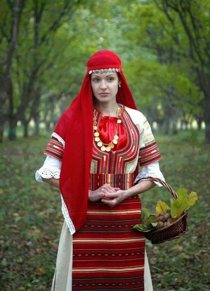 Traditional Bulgarian costume