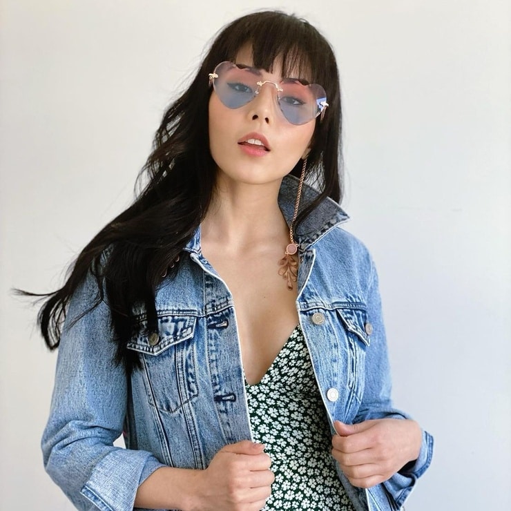 Anna Akana Pics