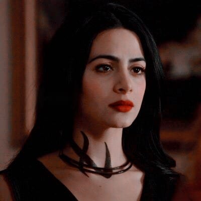 Picture of Emeraude Toubia