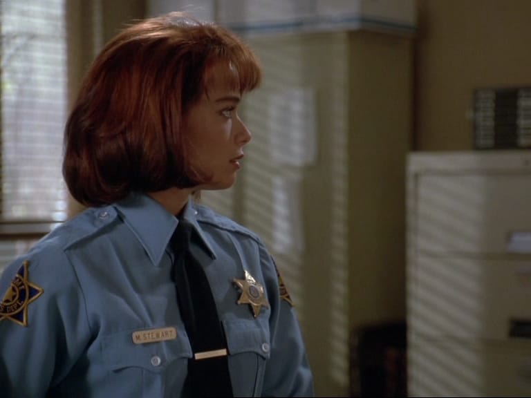 Lauren Holly