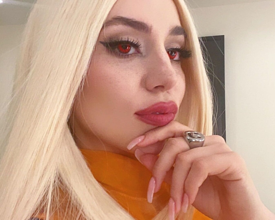 Picture of Ava Max