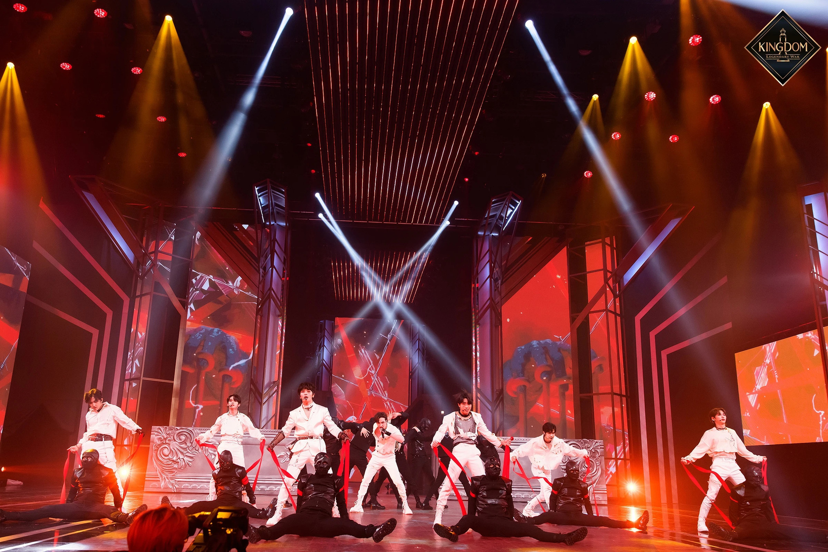 Stray Kids