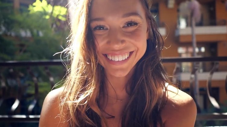 Alexis Ren