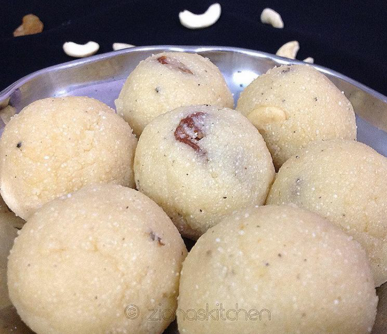 Rava Ladoos