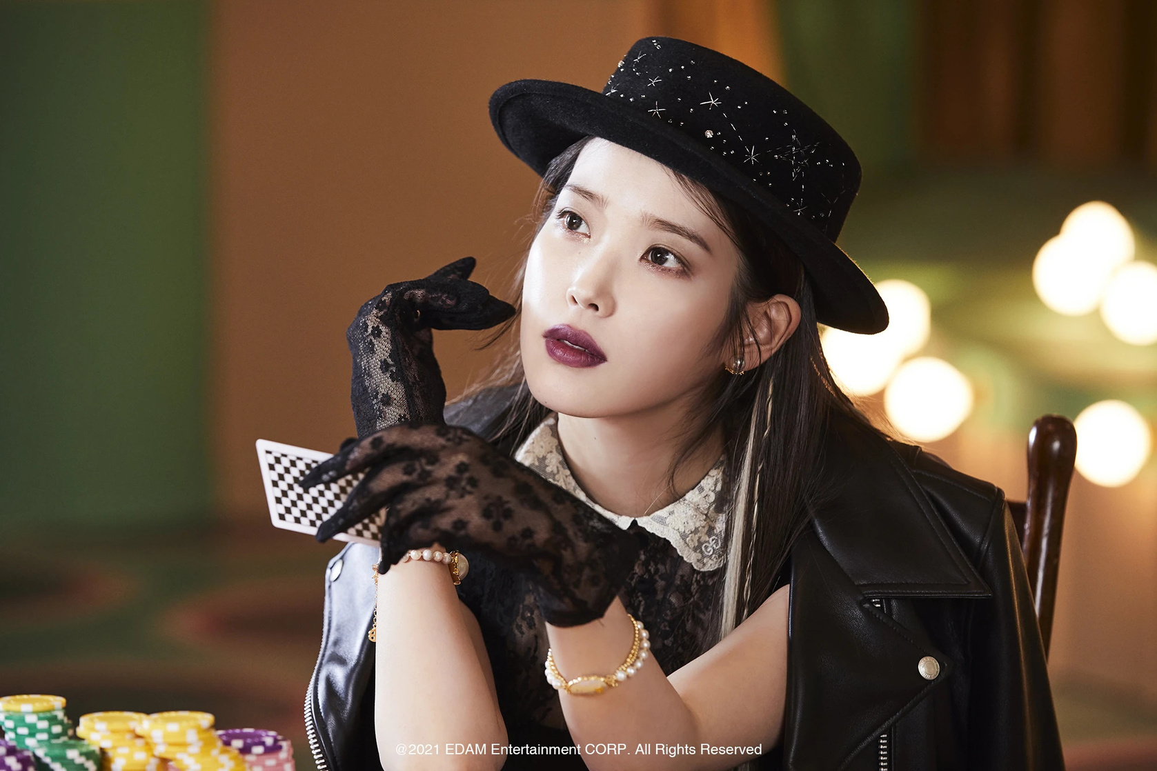 IU