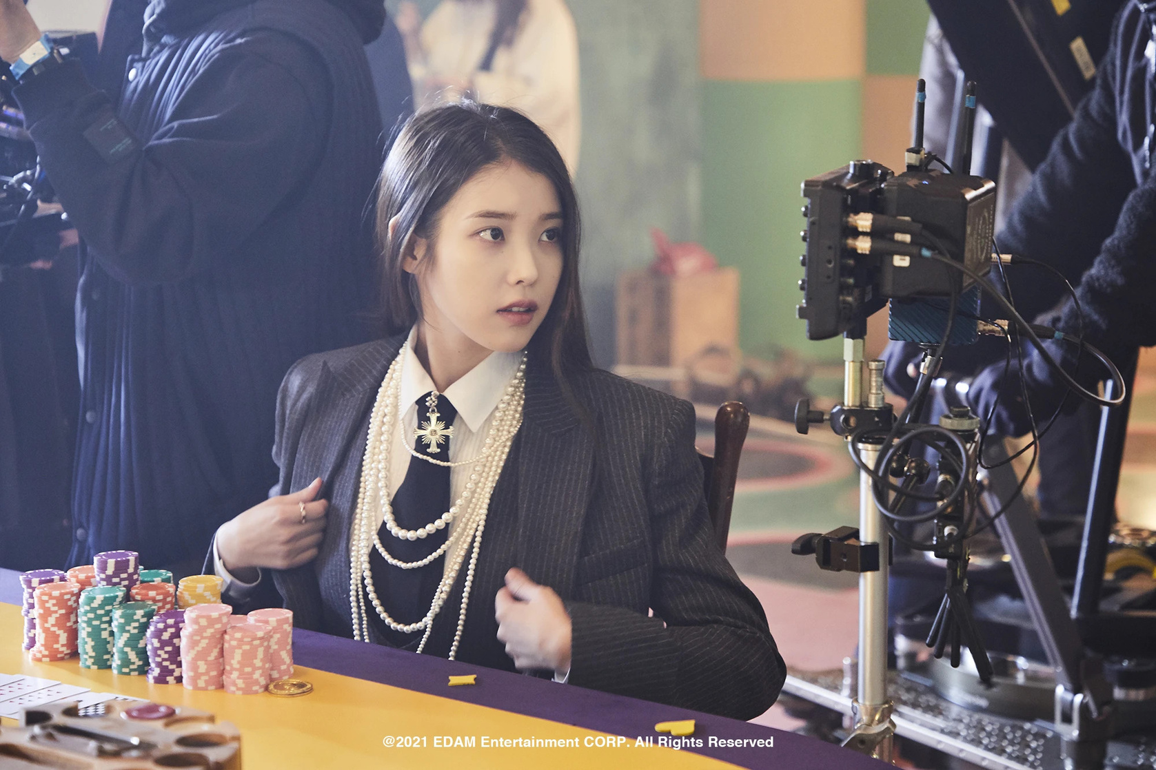 IU