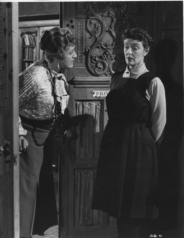 picture-of-the-belles-of-st-trinian-s-1954