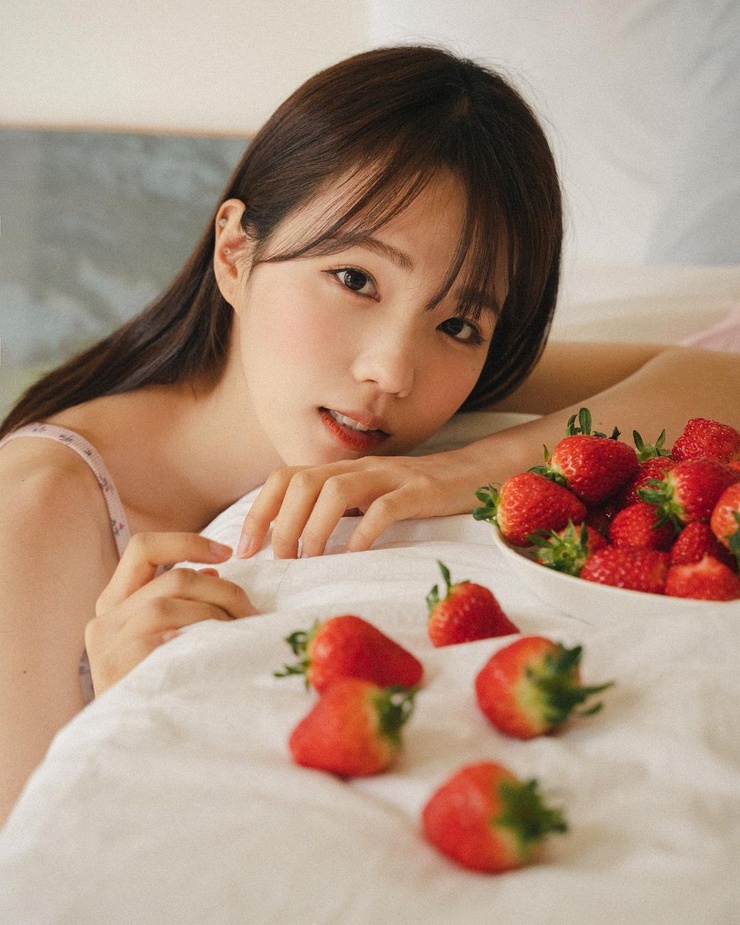 Image of Yina