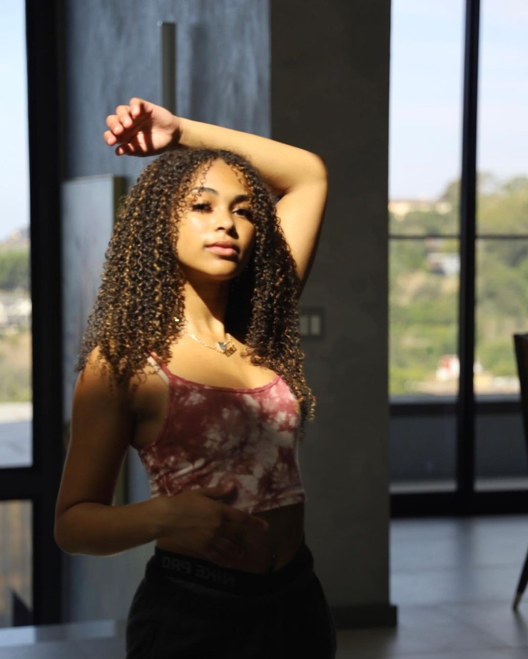 Picture of Monroe Capri Bryant